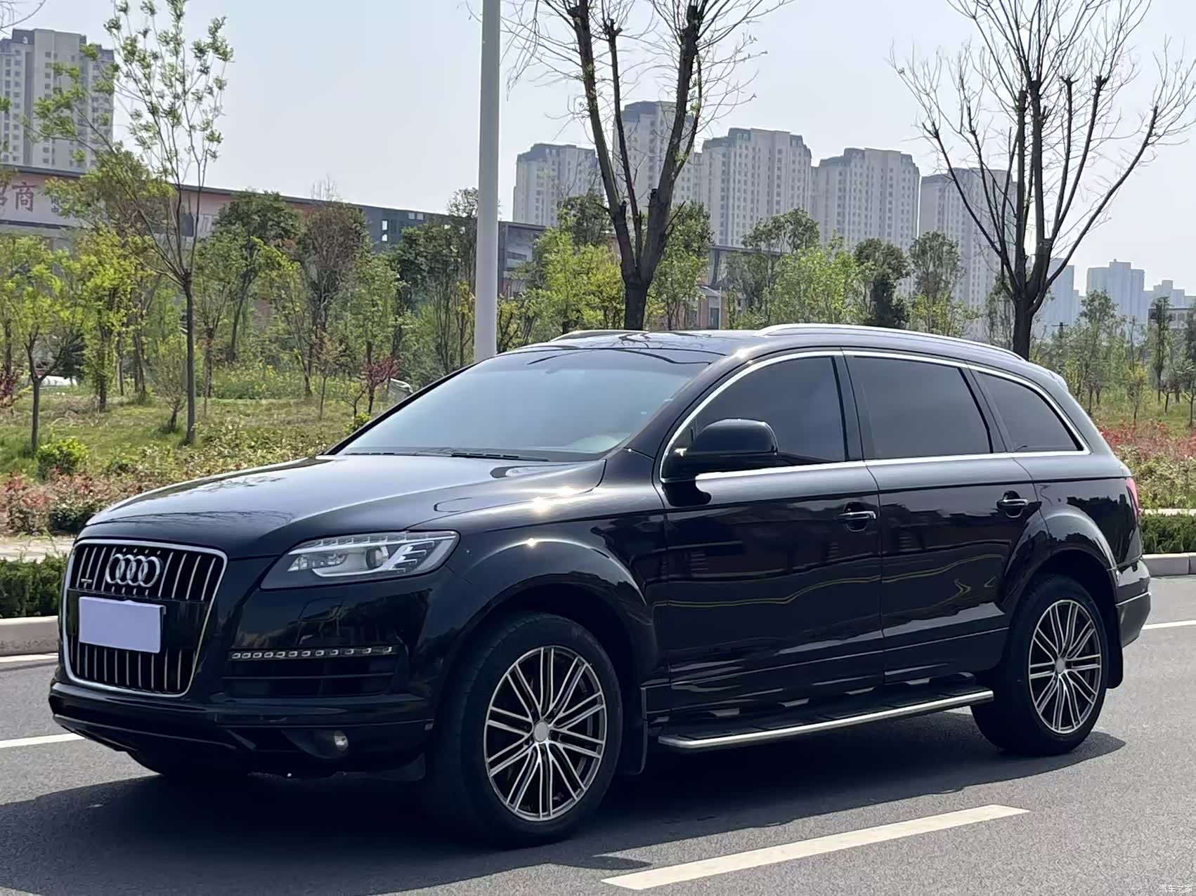 Audi Q7, 2014 1
