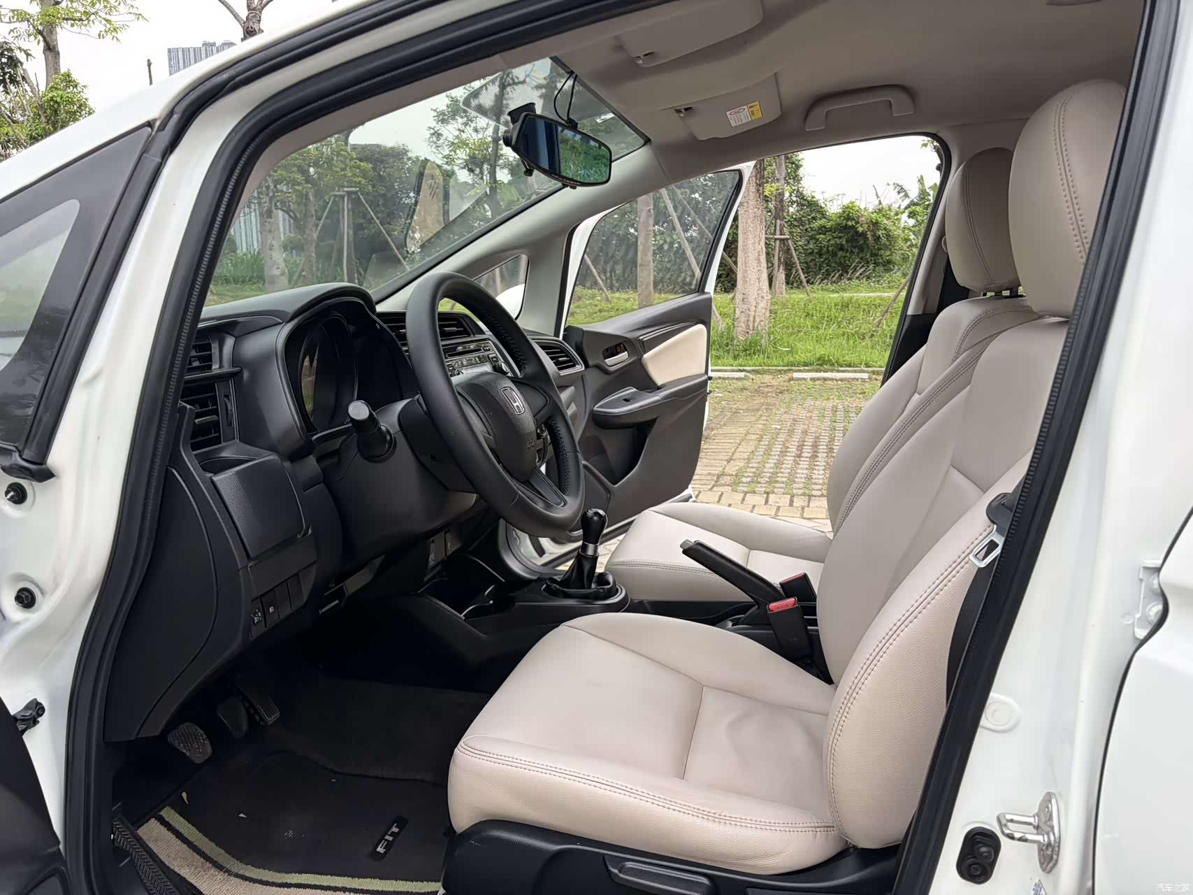 Honda Fit, 2016 8