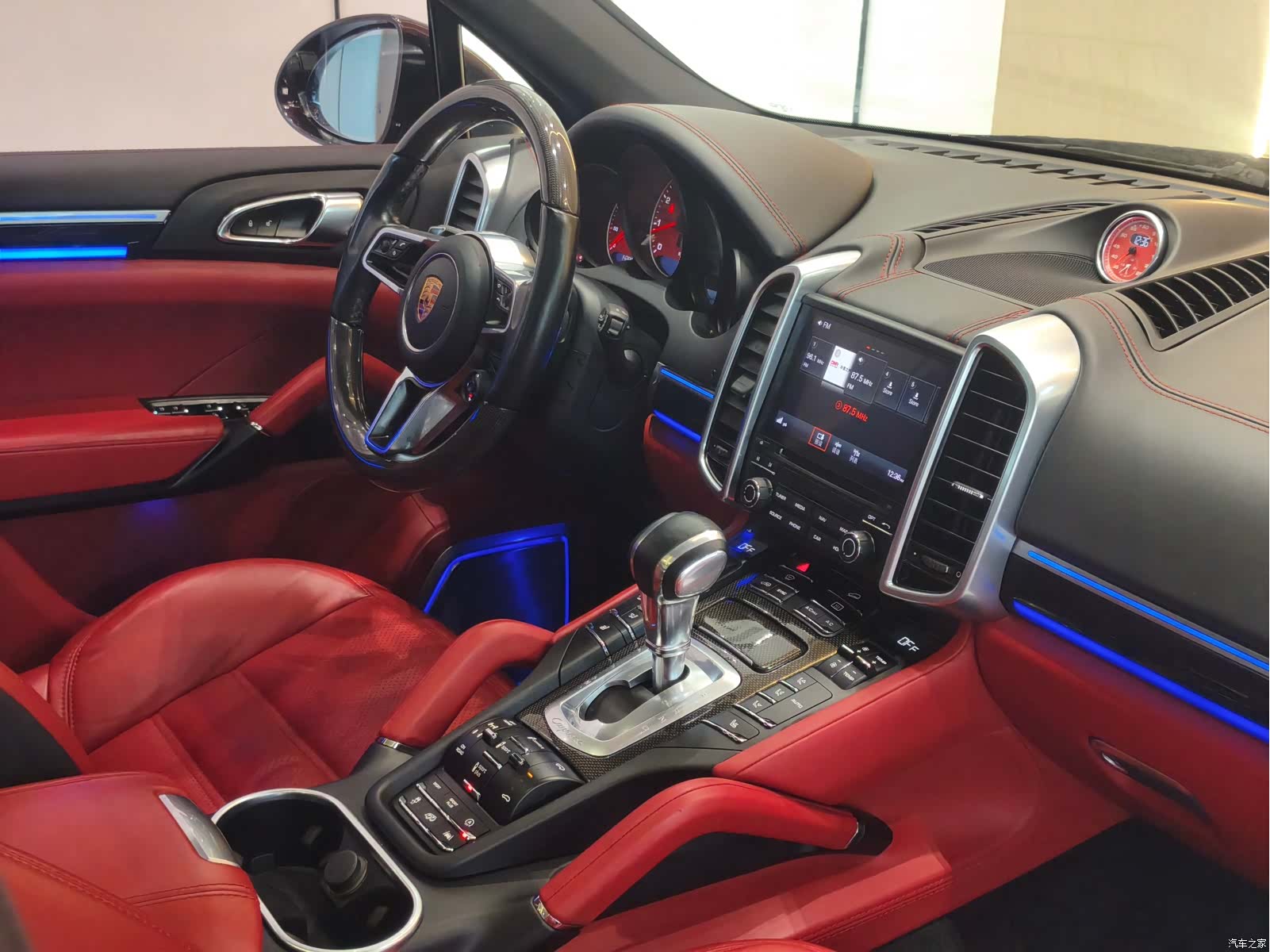 Porsche Cayenne, 2017 11