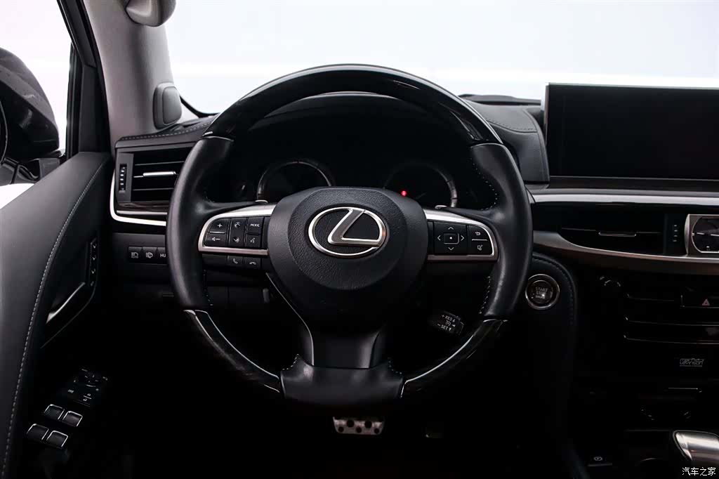 Lexus LX, 2020 7