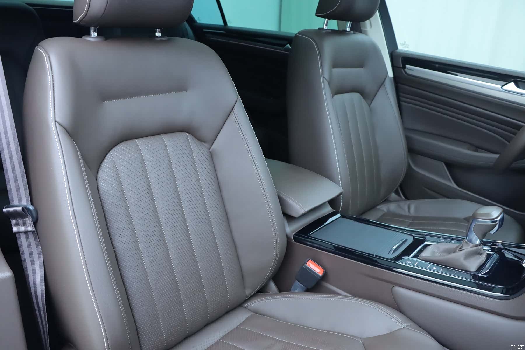 Volkswagen Phideon, 2023 10