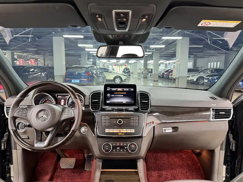 Mercedes-Benz GLS Mercedes-Benz GLS