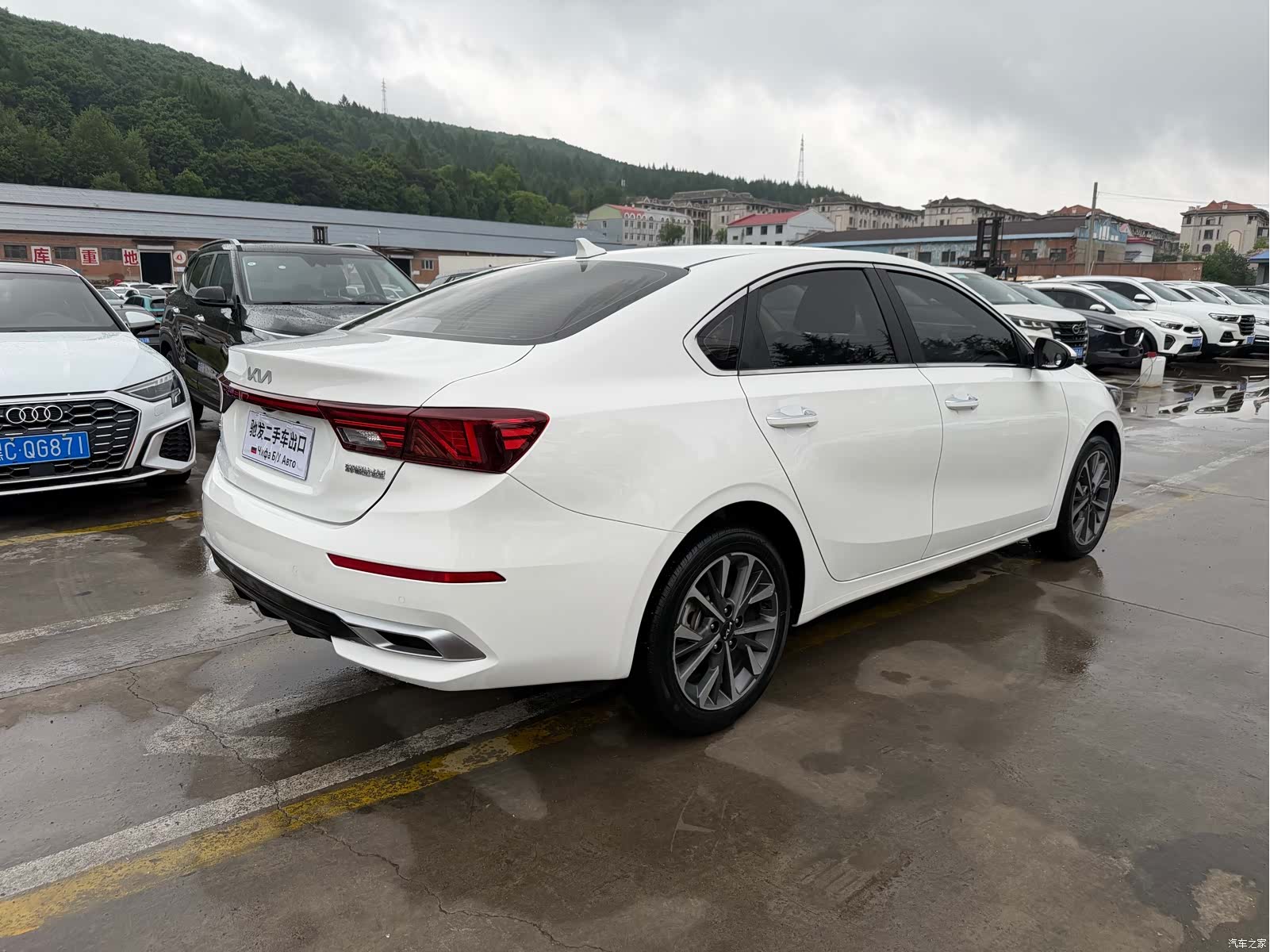 Kia K3, 2022 4