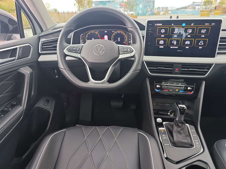 Volkswagen Tiguan L 2024, фото 18