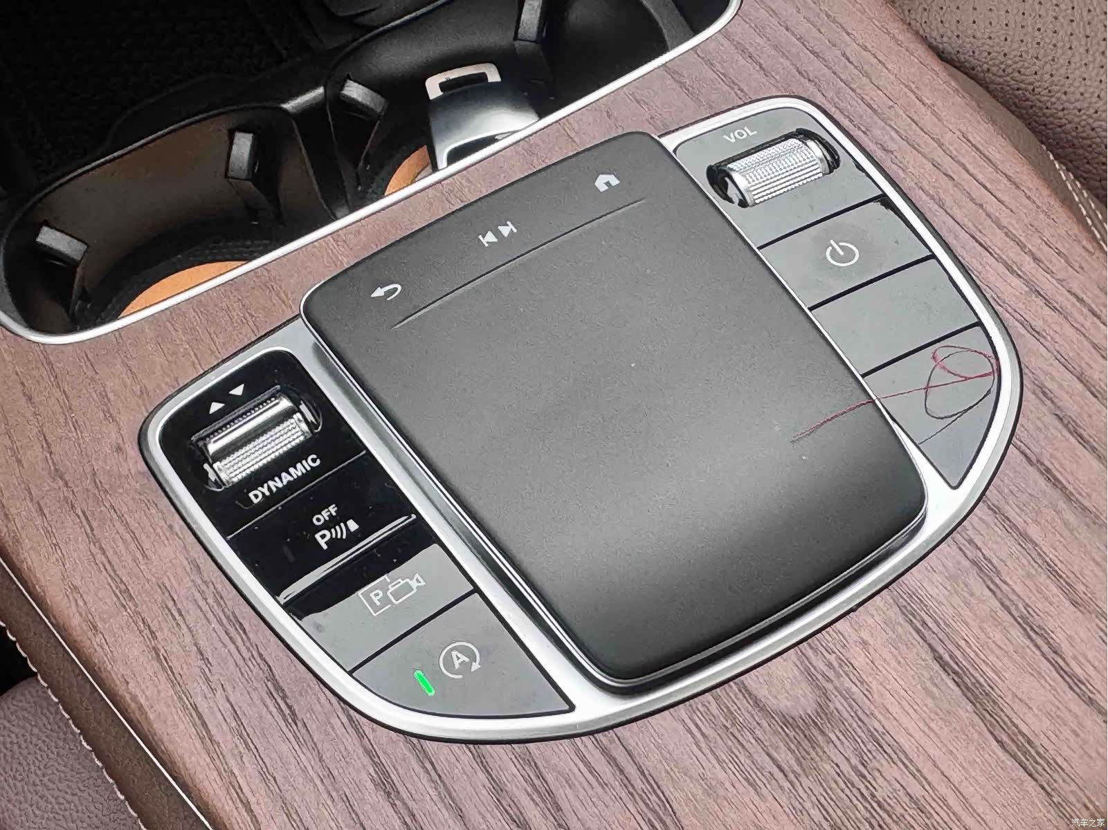 Mercedes-Benz E-Class, 2024 10