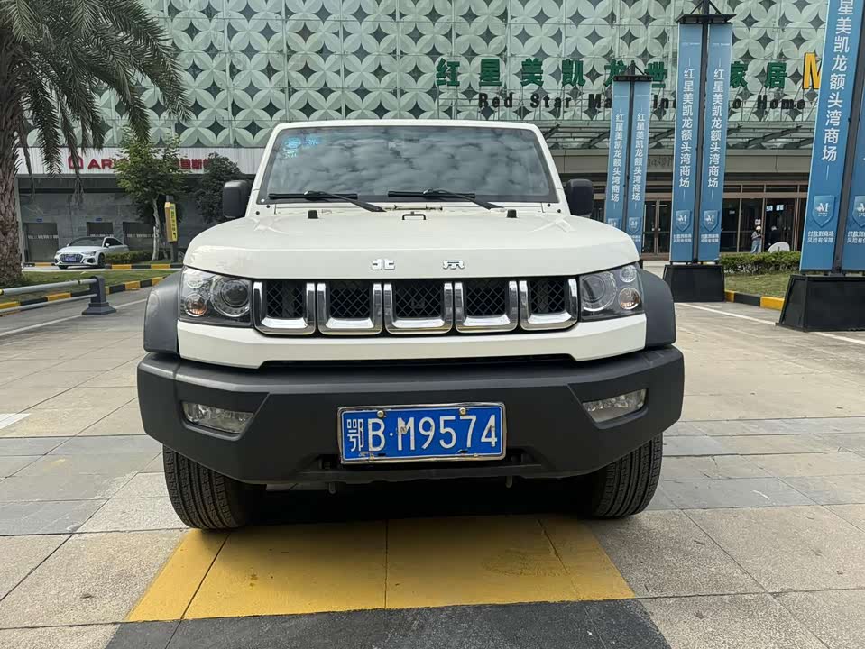Beijing BJ40
