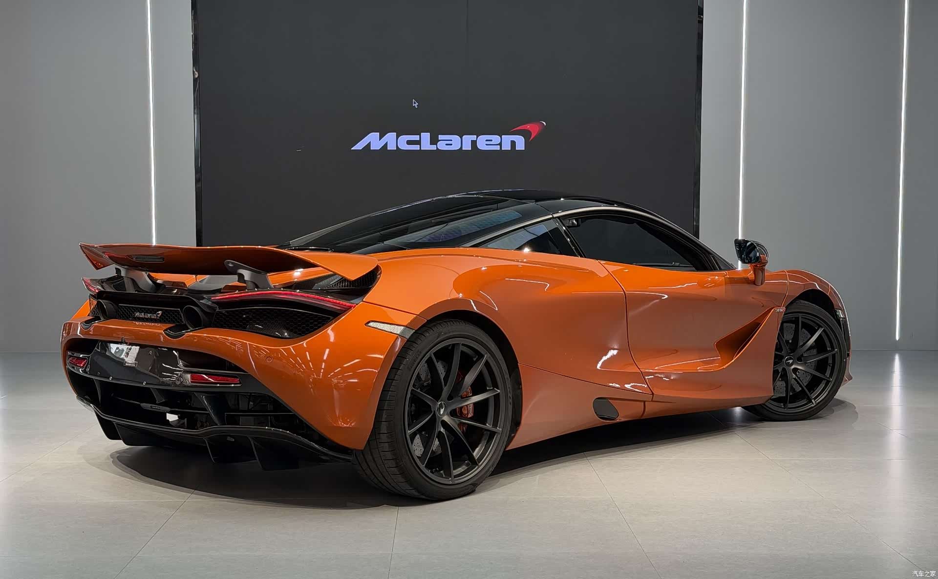McLaren 720S, 2019 8
