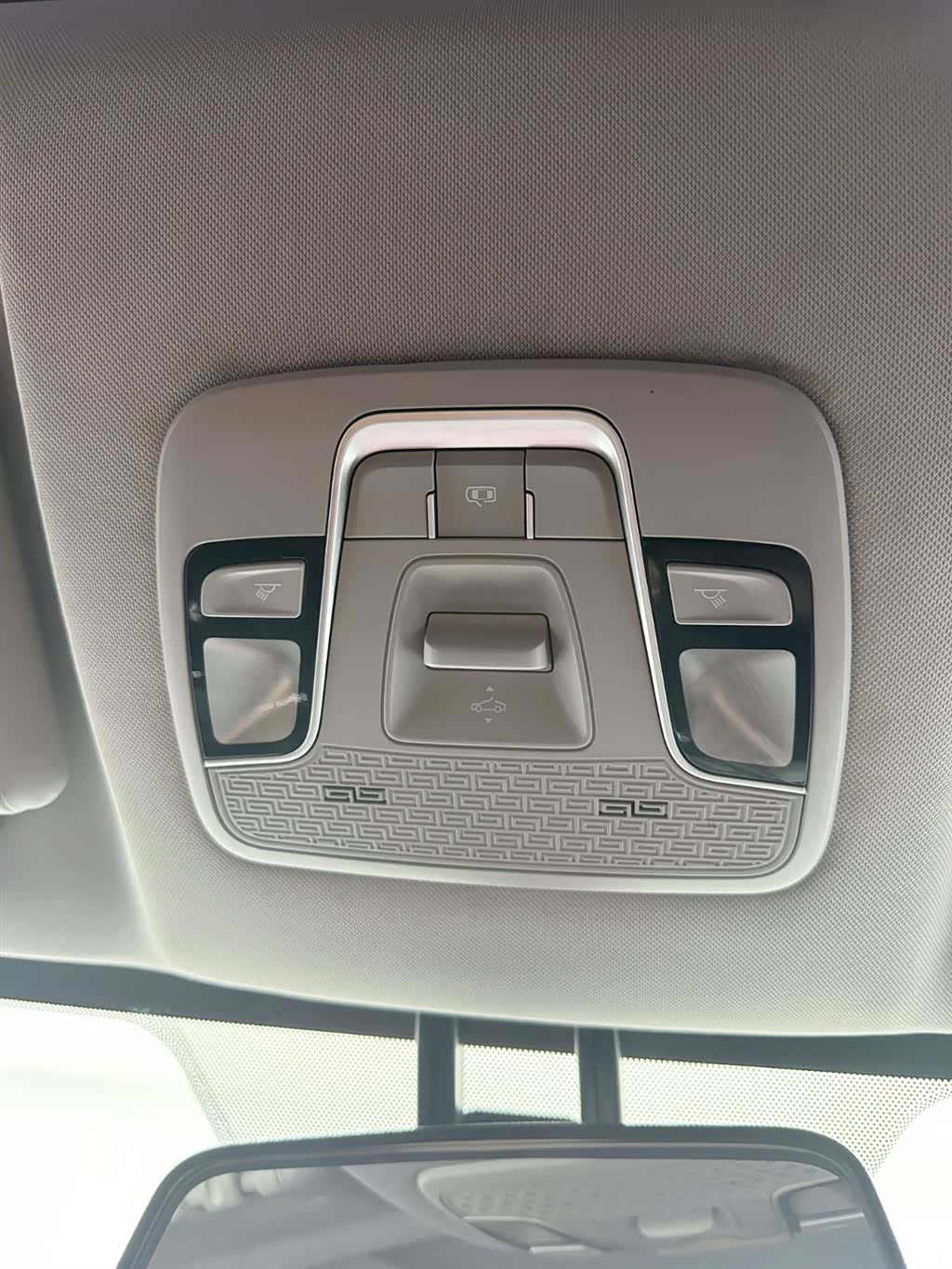 Geely X6, 2022 17