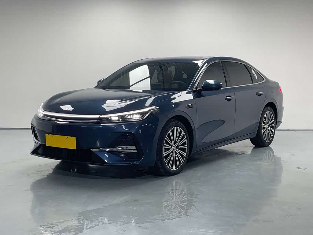 Geely Galaxy A7 EM