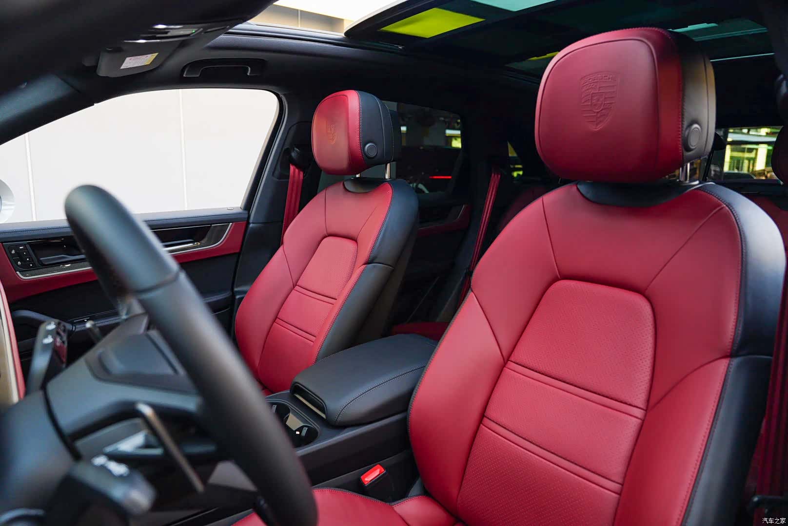 Porsche Cayenne, 2024 12