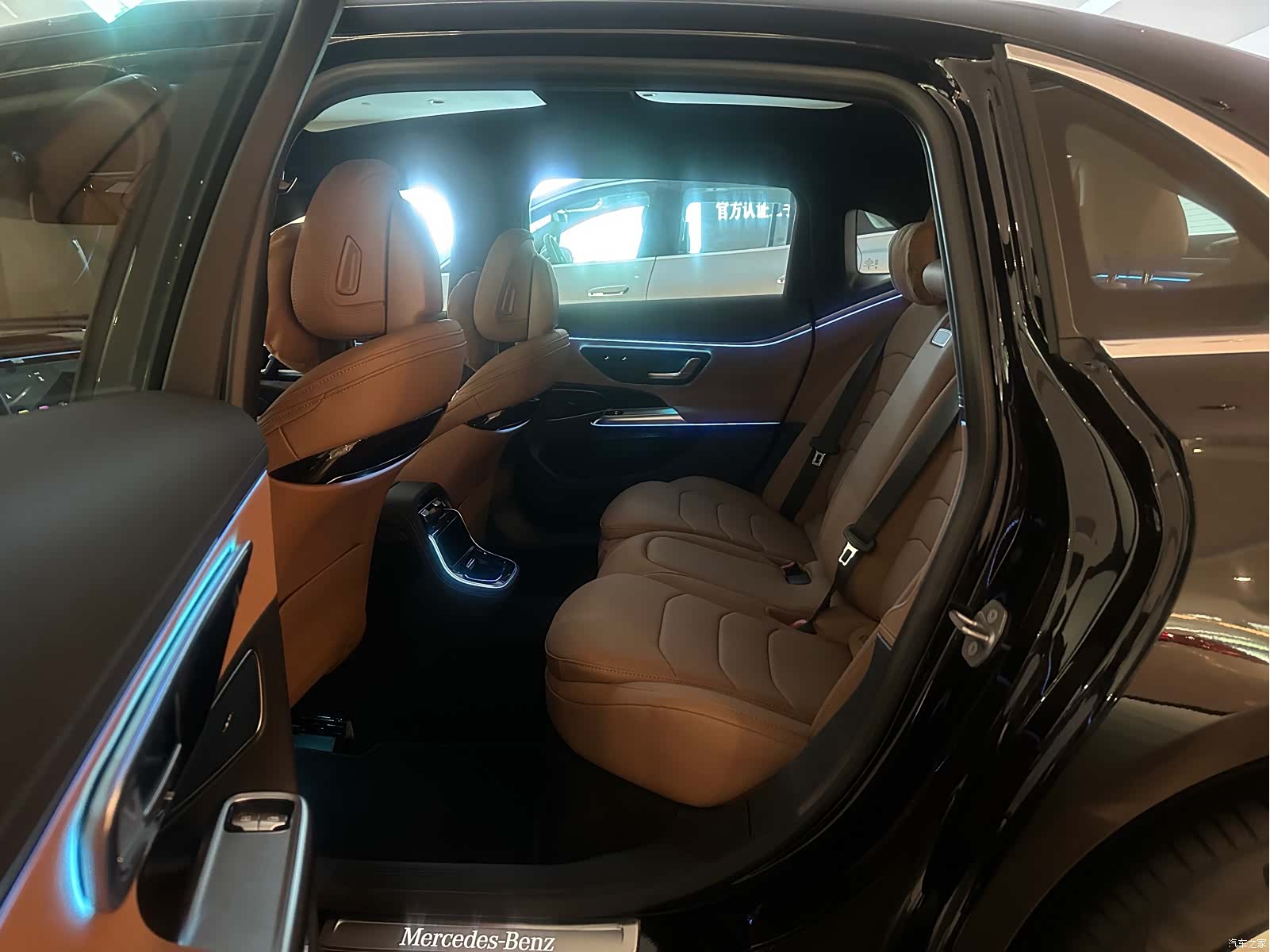 Mercedes-Benz E-Class, 2025 8