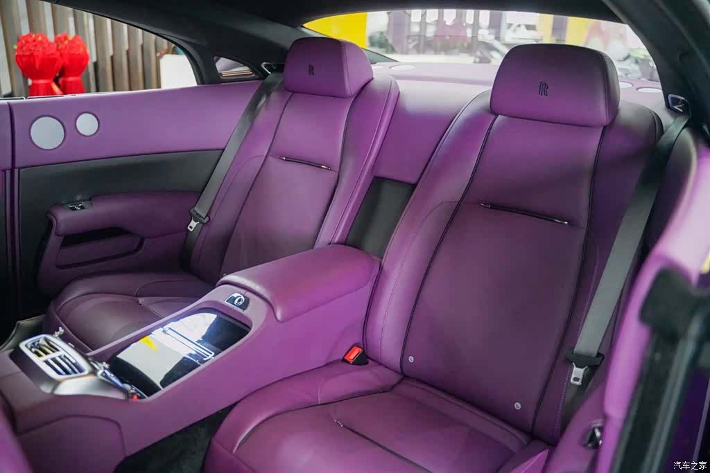 Rolls-Royce Wraith, 2018 13