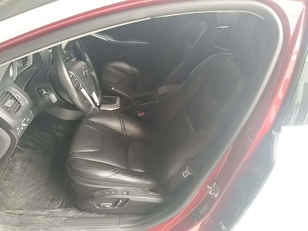 Volvo V40, 2019 15