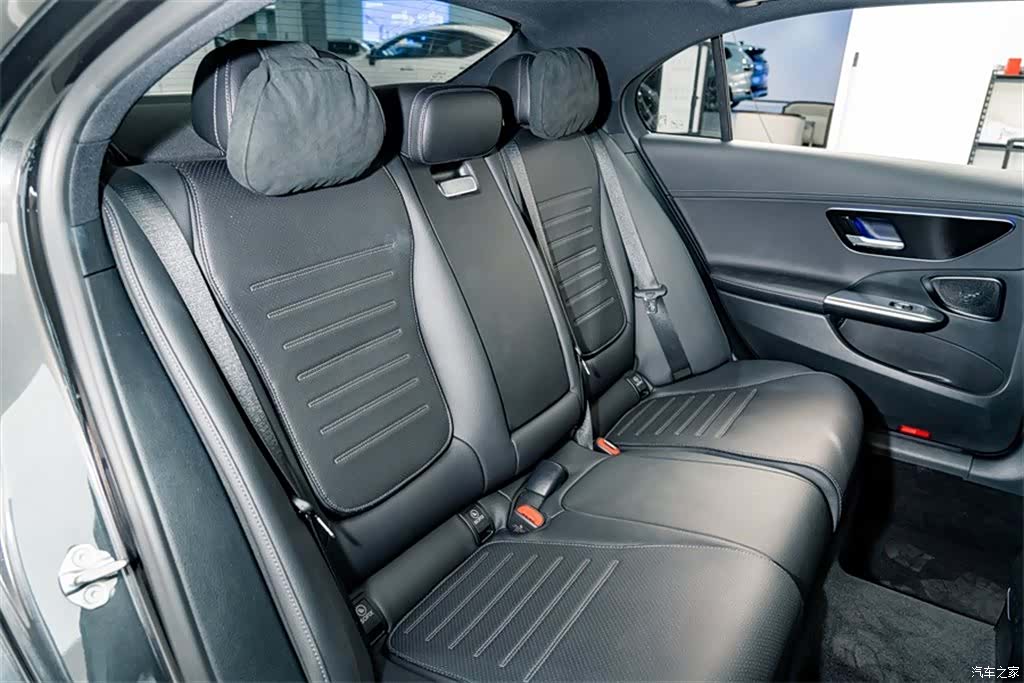 Mercedes-Benz C-Class, 2023 19
