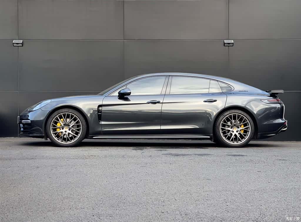 Porsche Panamera, 2021 2