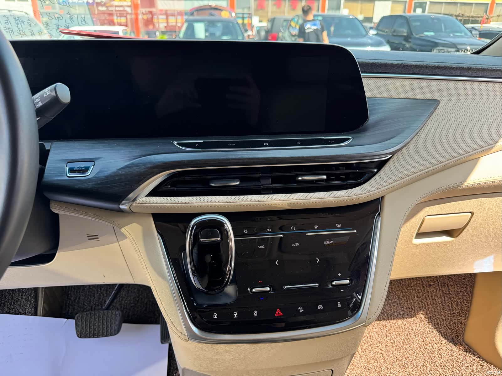 Buick GL8, 2023 8
