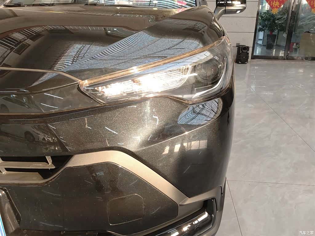 Toyota Frontlander, 2026 все фото