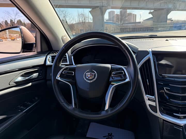 Cadillac SRX 2015 3.0L Комфорт
