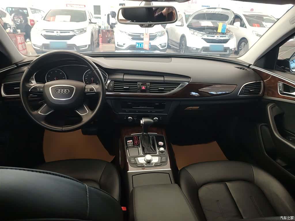 Audi A6L, 2014 10