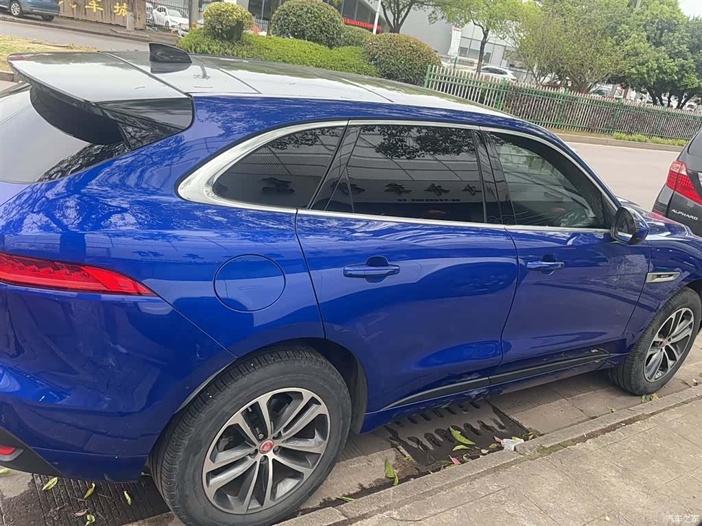 Jaguar F-PACE, 2017 10