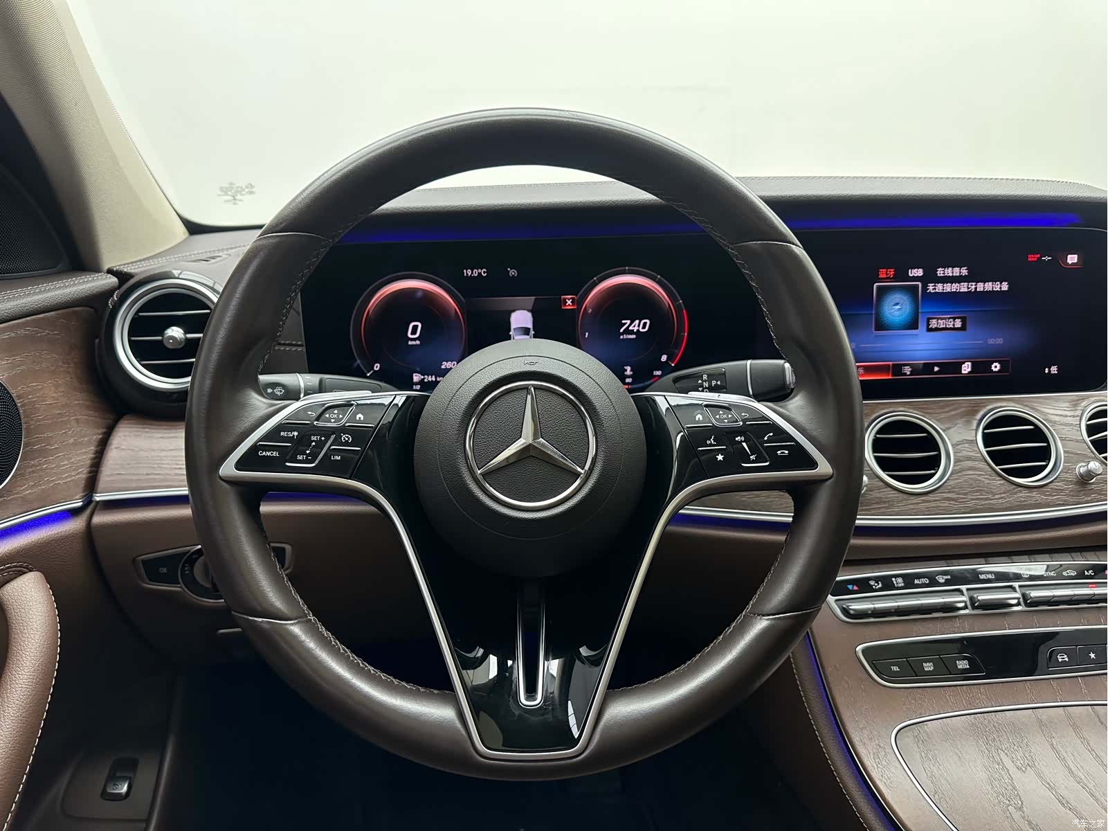 Mercedes-Benz E-Class, 2020 15
