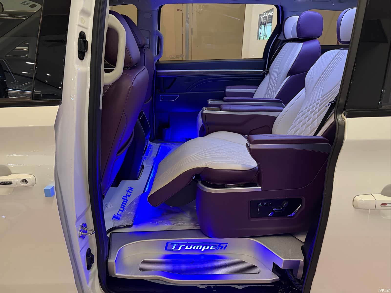 Trumpchi M8, 2022 6