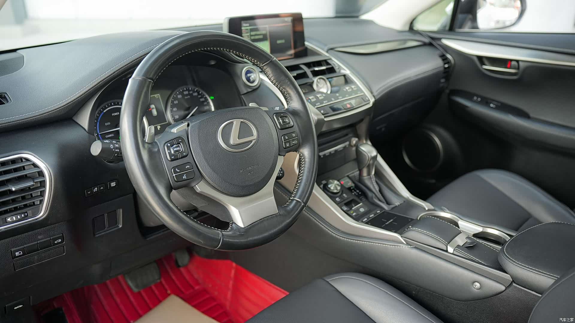 Lexus NX, 2019 9