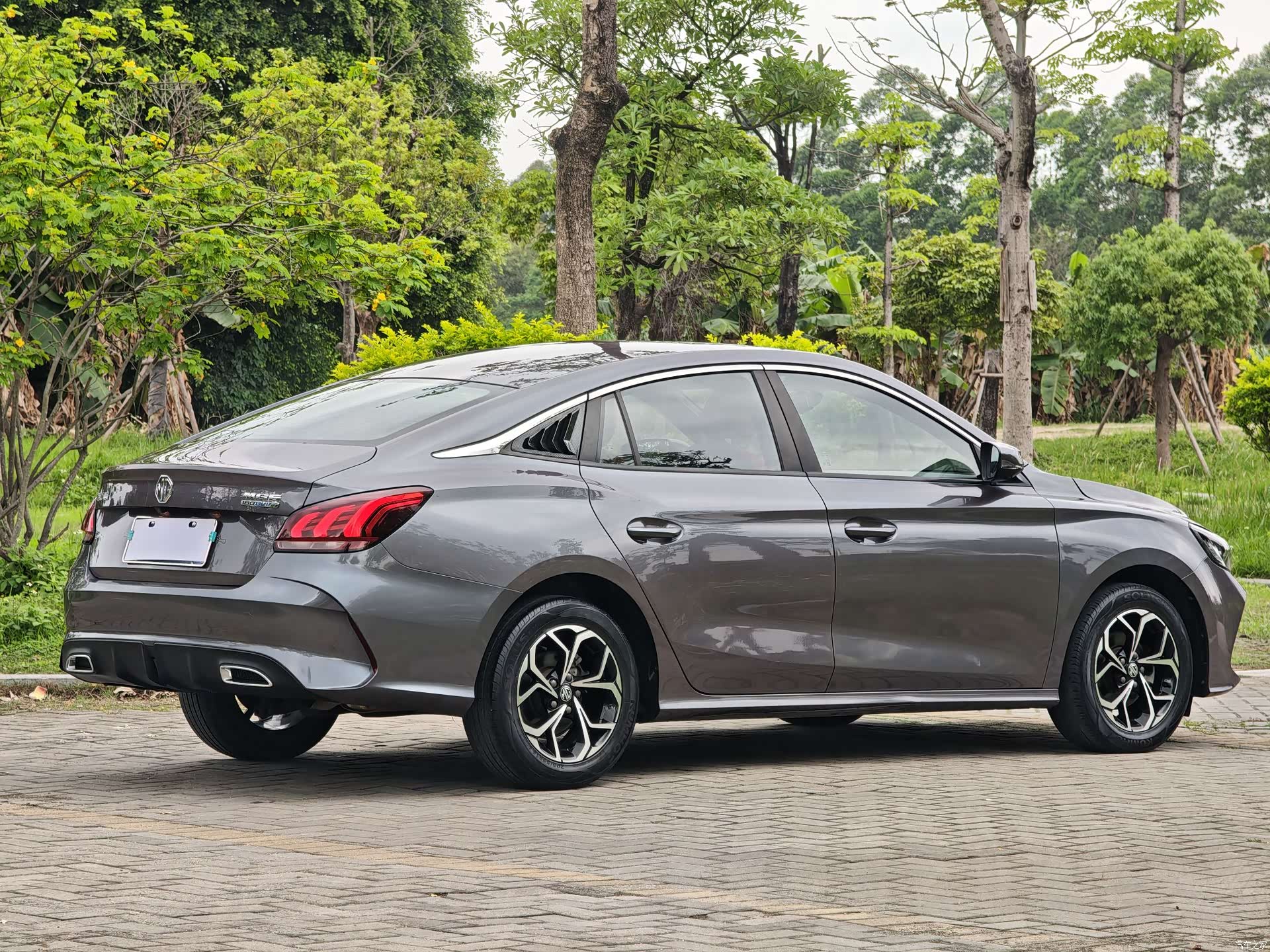 MG MG5, 2022 19