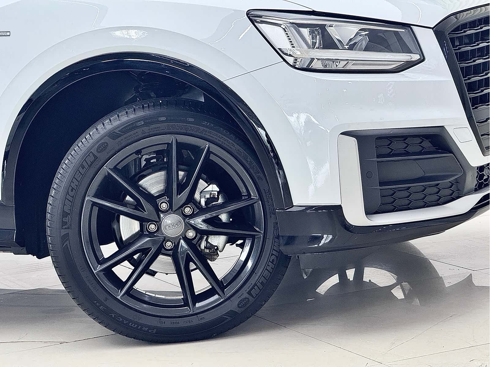Audi Q2L, 2021 10