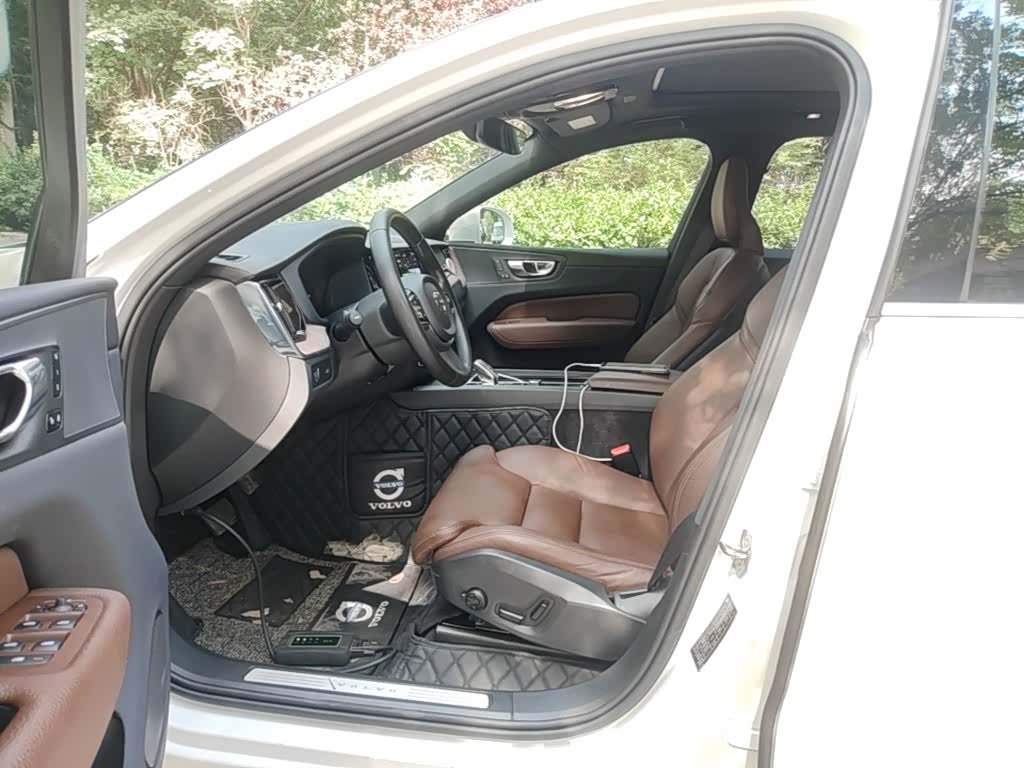 Volvo XC60, 2022 15
