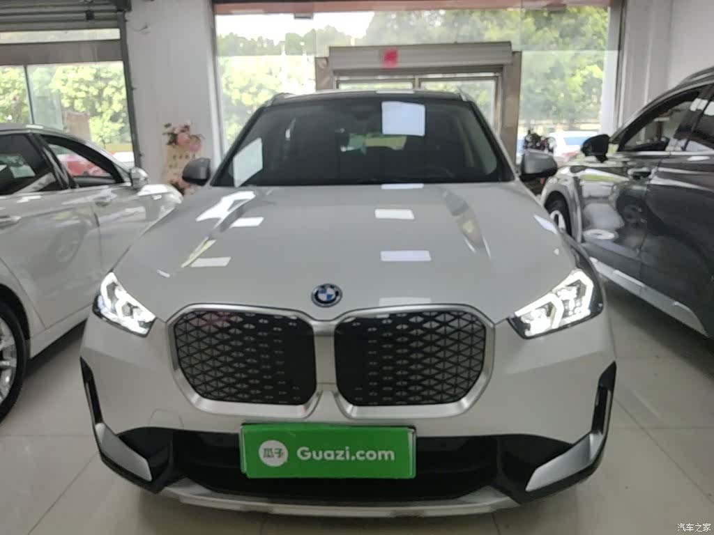 BMW iX1, 2024 3