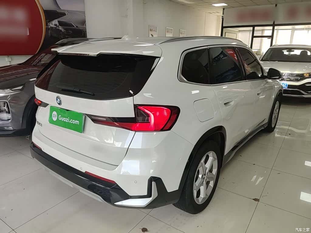 BMW iX1, 2024 7