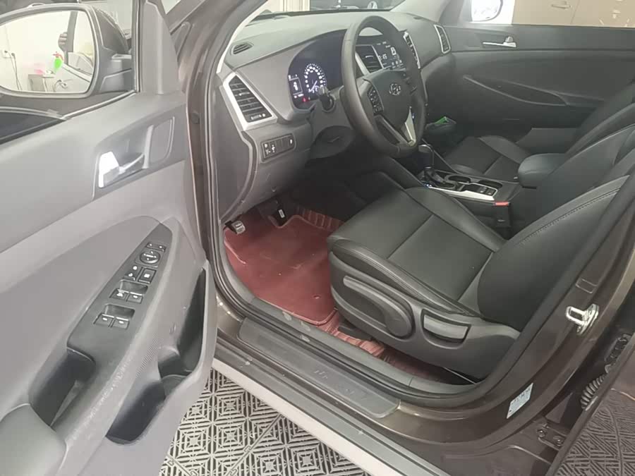 Hyundai Tucson 2018, фото 16