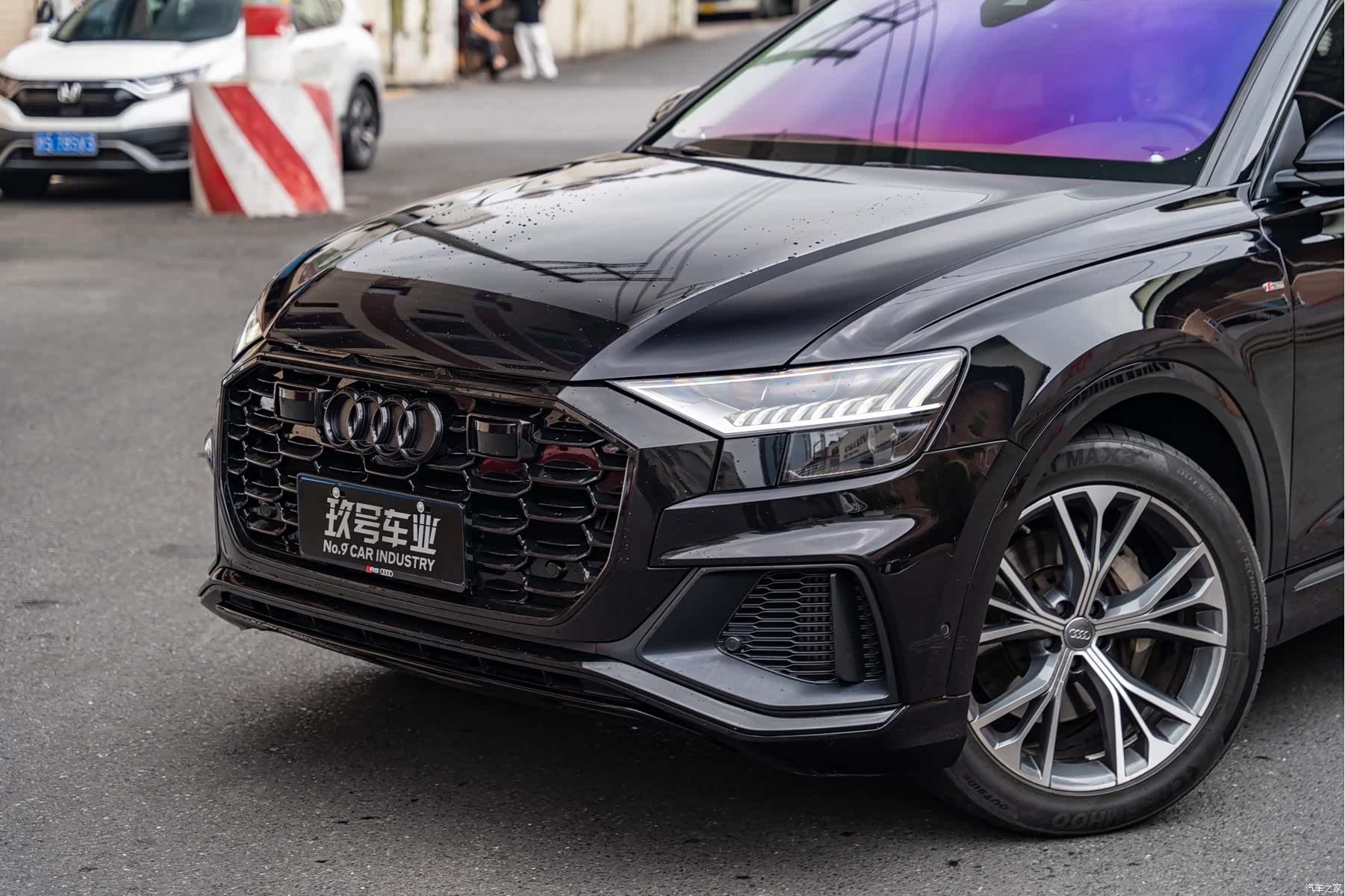 Audi Q8, 2020 все фото