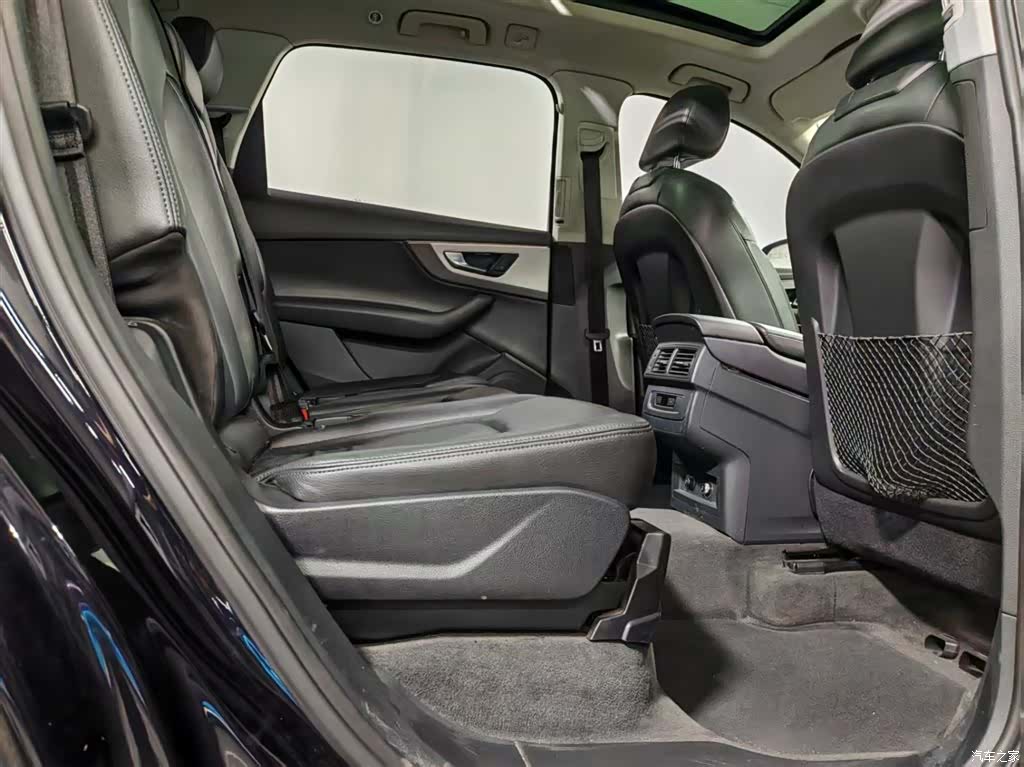 Audi Q7, 2019 6