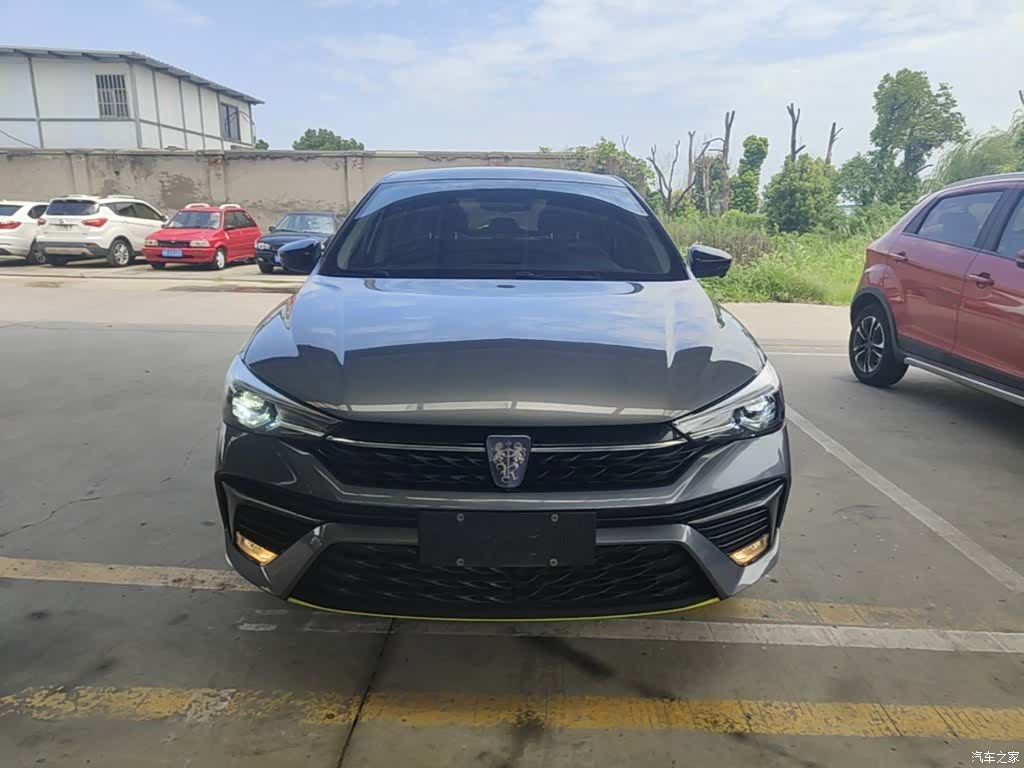 Roewe i5, 2022 3