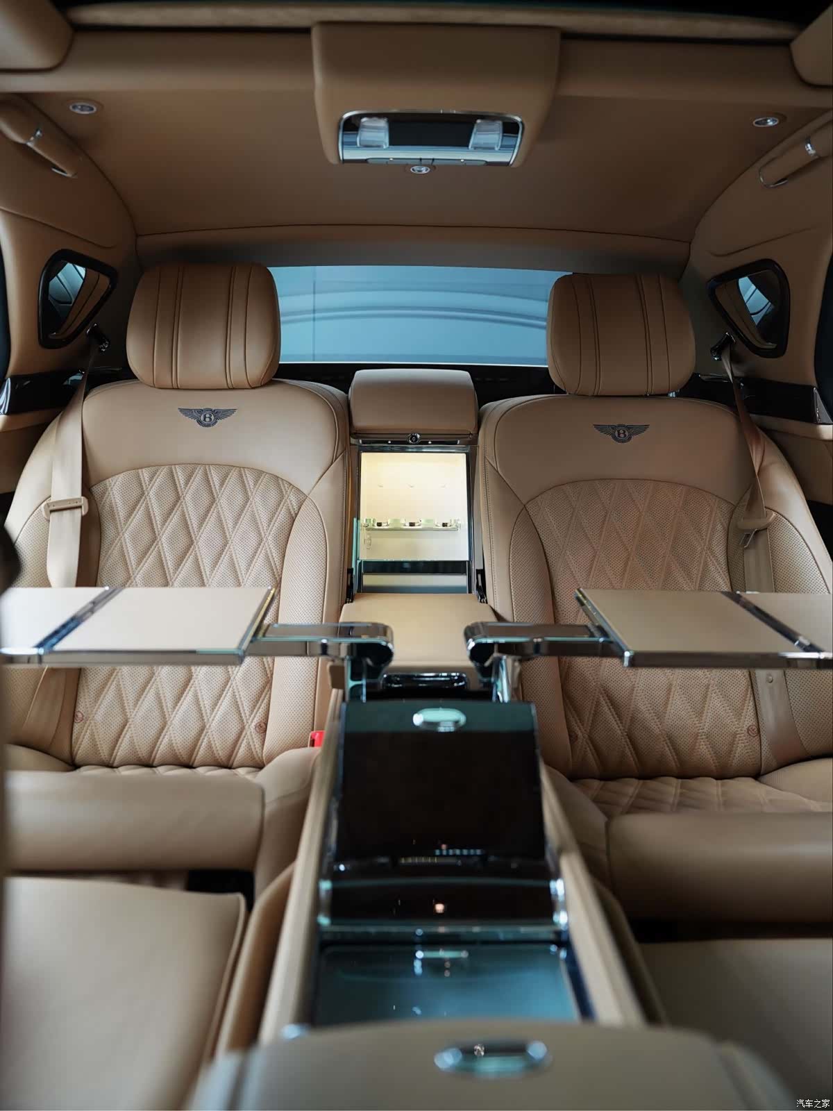 Bentley Mulsanne, 2017 15