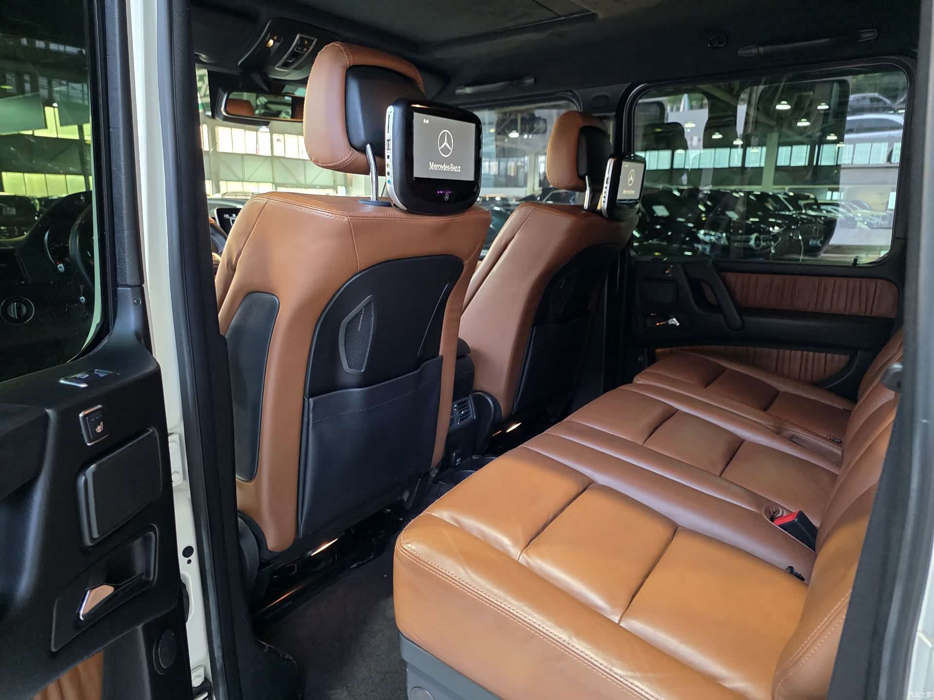 Mercedes-Benz G-Class, 2018 15