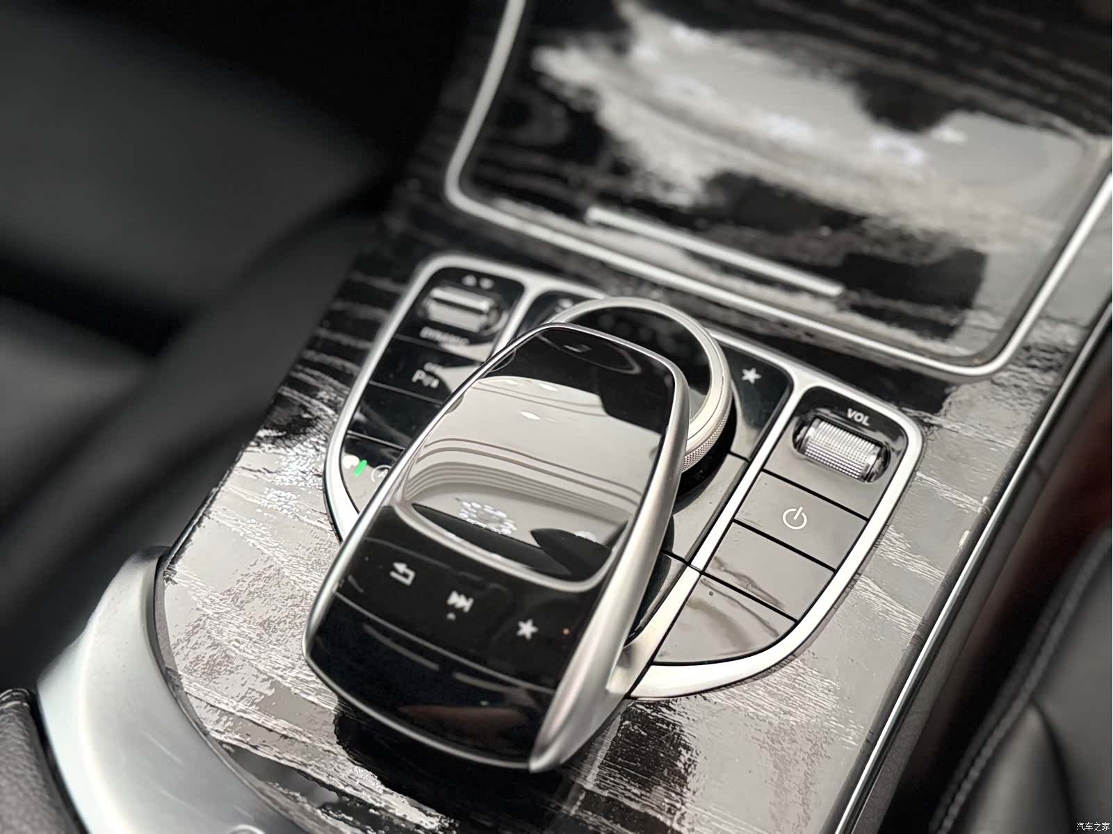 Mercedes-Benz C-Class, 2017 13