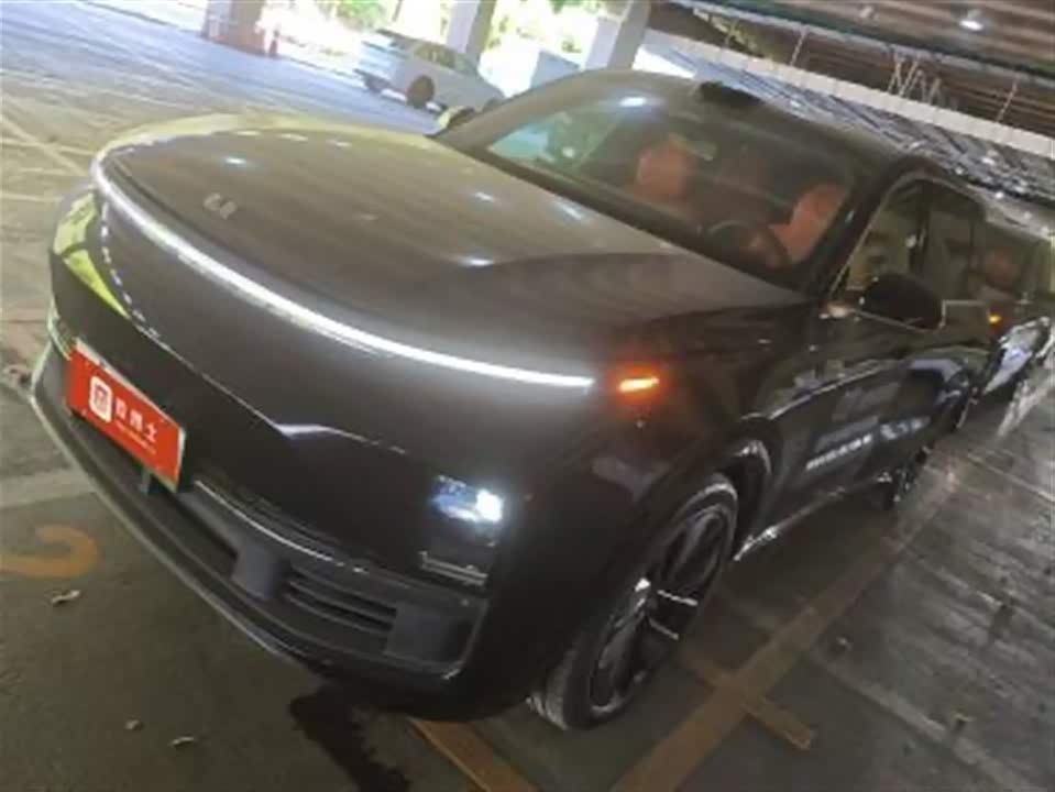 Li Auto Ideal L8
