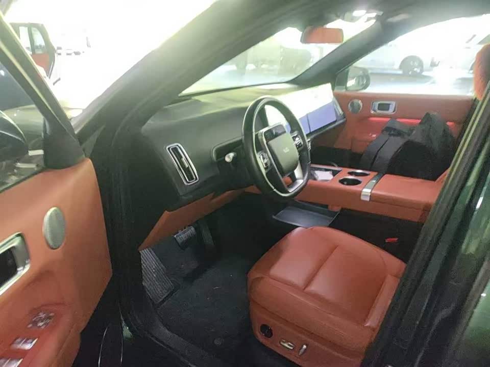 Li Auto Ideal L8