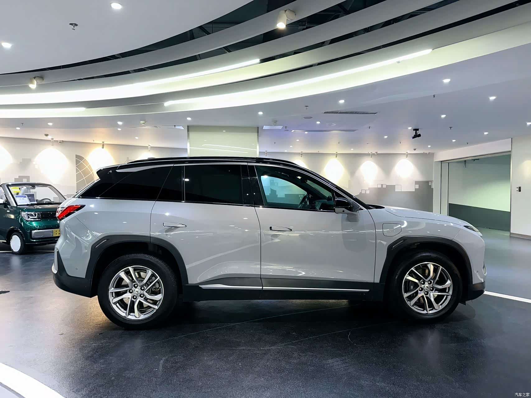 NIO ES6, 2022 7
