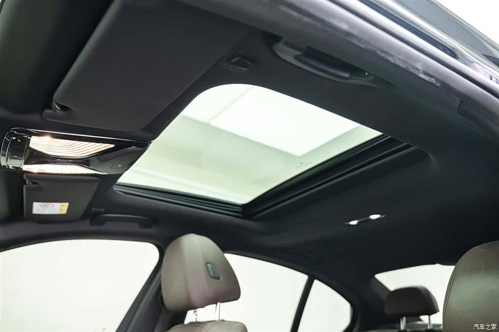 BMW 3 Series, 2023 22