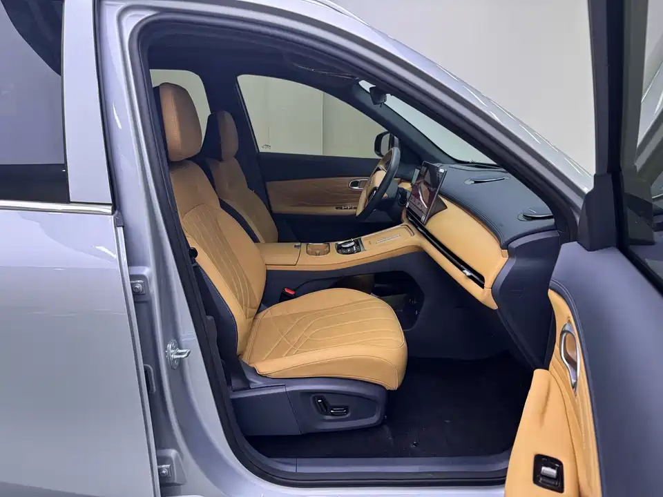 Geely Galaxy Galaxy Starship 7 EM-i