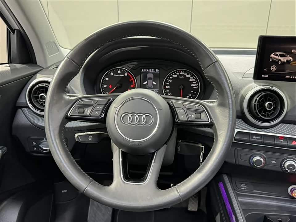 Audi Q2L Audi Q2L