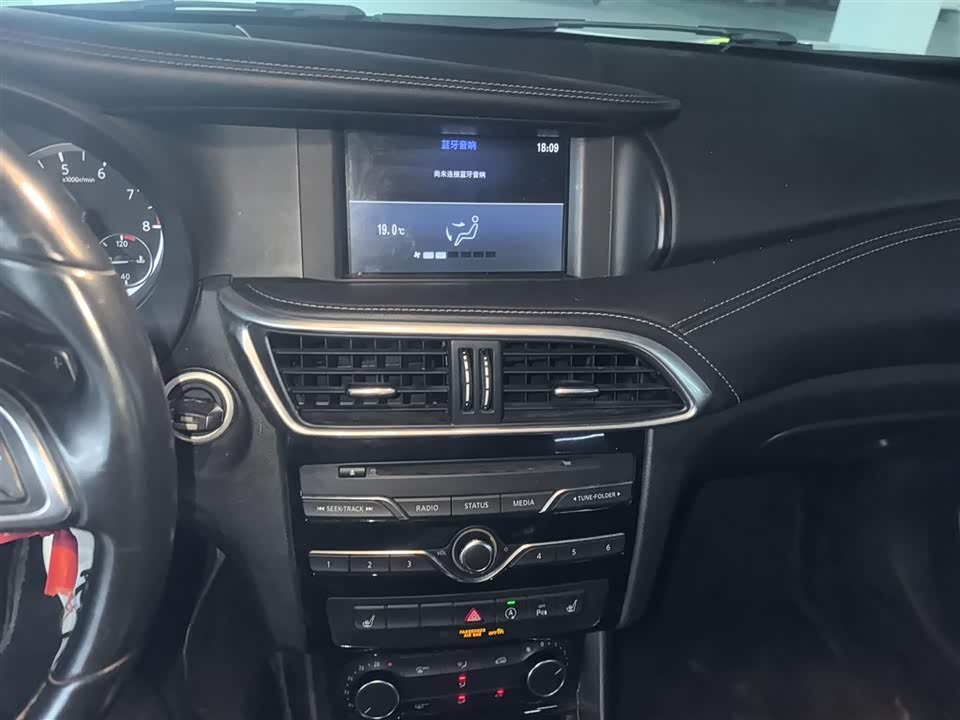 Infiniti QX30 Infiniti QX30