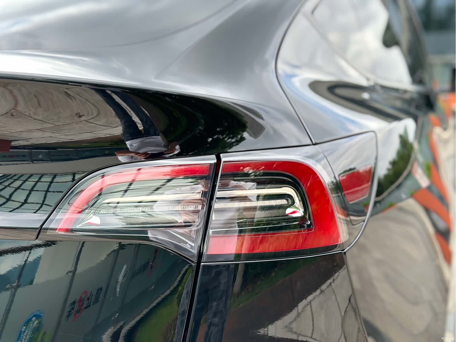 Tesla Model Y, 2023 20