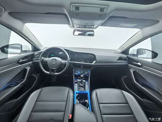Volkswagen Sagitar, 2021 9