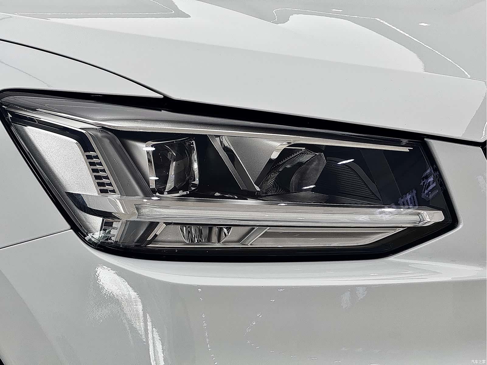 Audi Q2L, 2021 11