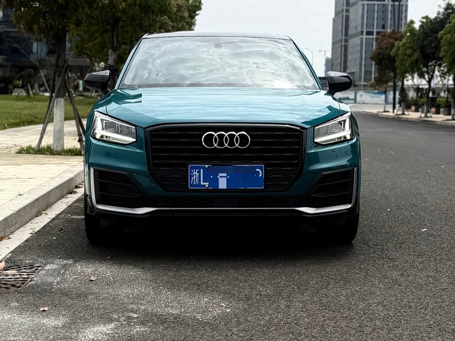 Audi Q2L 2019, фото 2